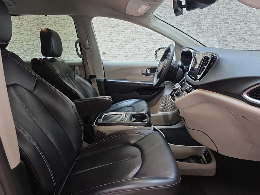 used 2023 Chrysler Pacifica car, priced at $22,299