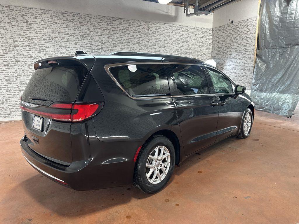 used 2022 Chrysler Pacifica car, priced at $20,234