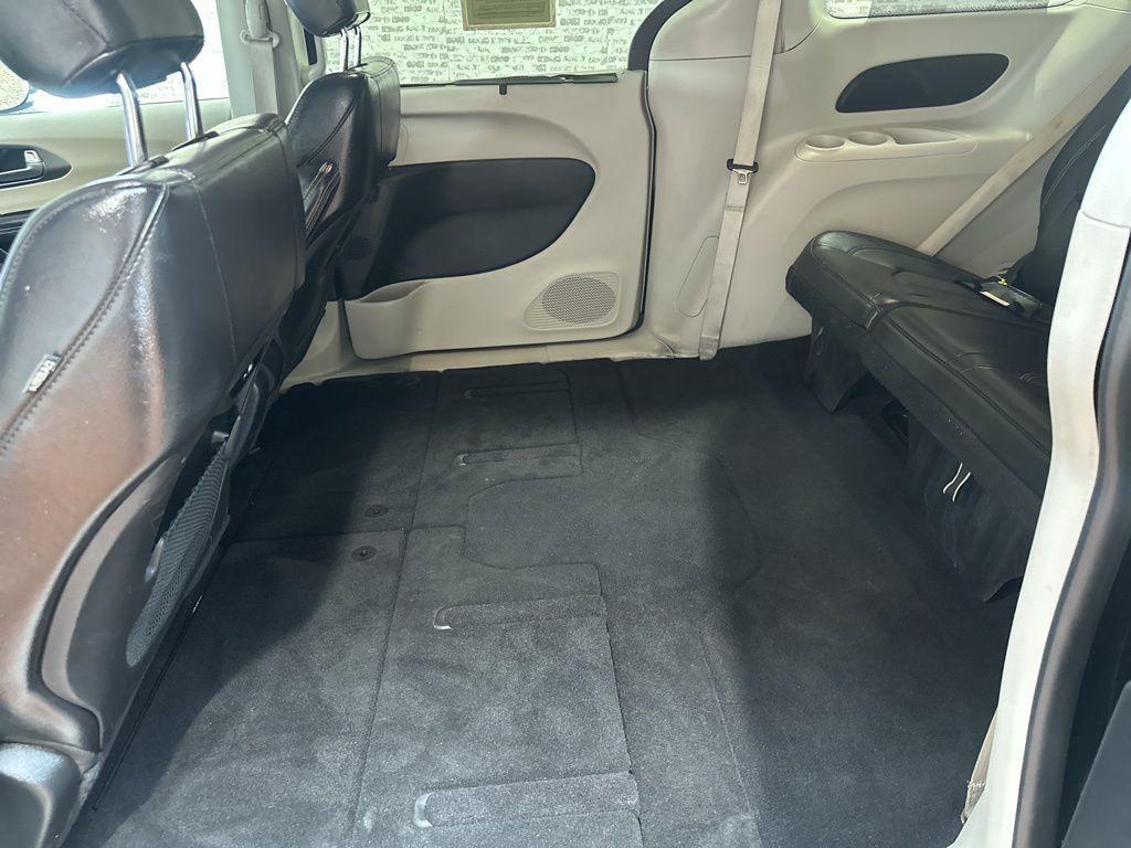 used 2022 Chrysler Pacifica car, priced at $20,234