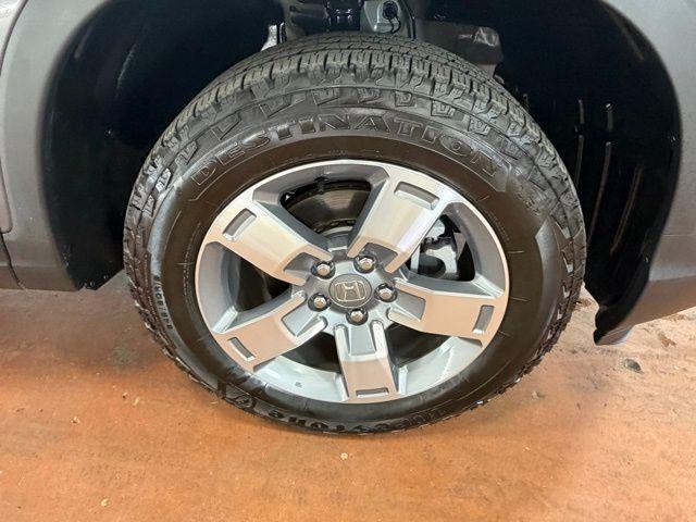 used 2025 Honda Ridgeline car, priced at $34,727