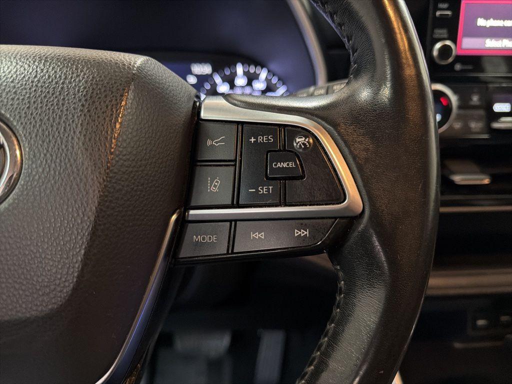 used 2020 Toyota Highlander car, priced at $21,392