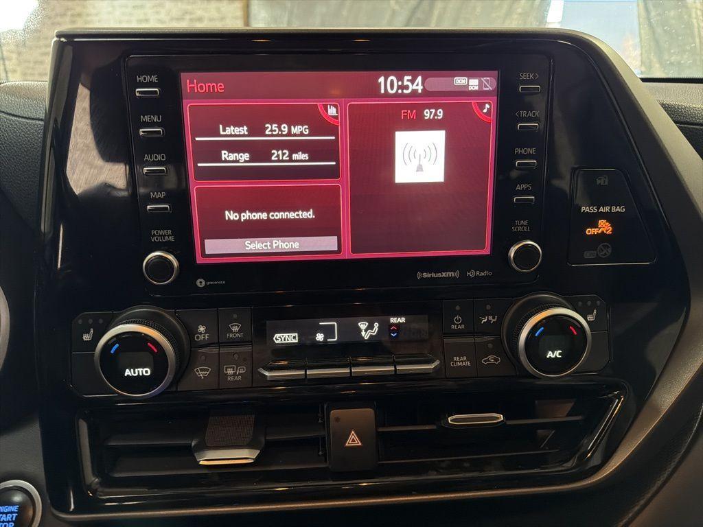 used 2020 Toyota Highlander car, priced at $21,392