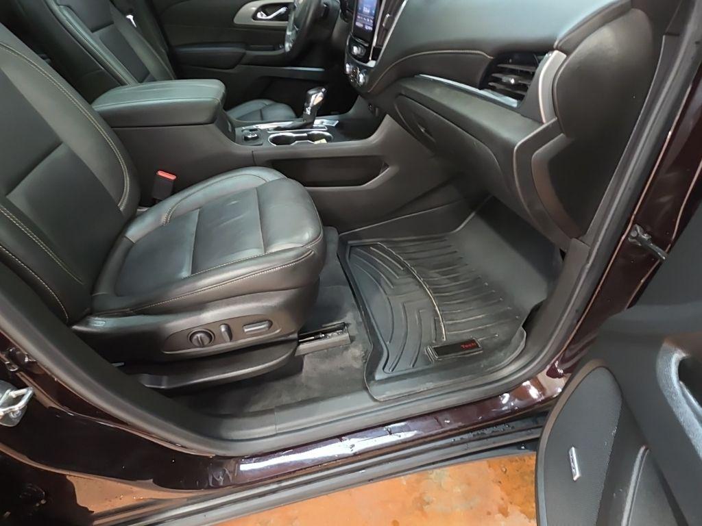 used 2022 Chevrolet Traverse car, priced at $22,137