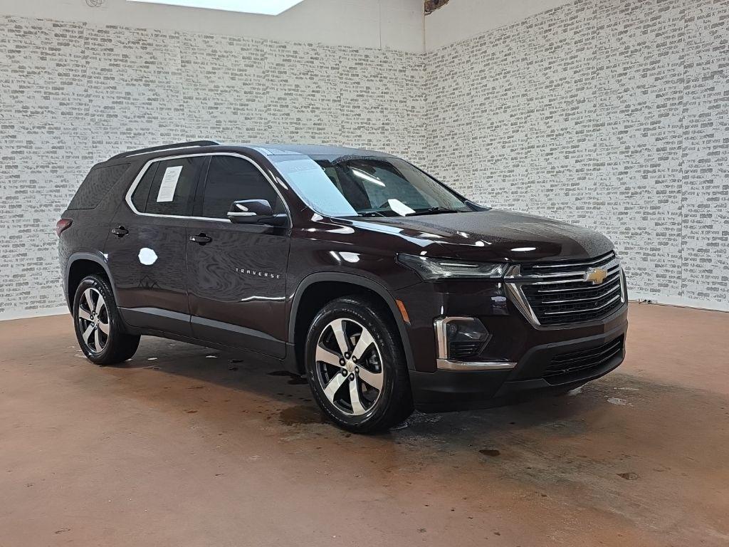 used 2022 Chevrolet Traverse car, priced at $22,137