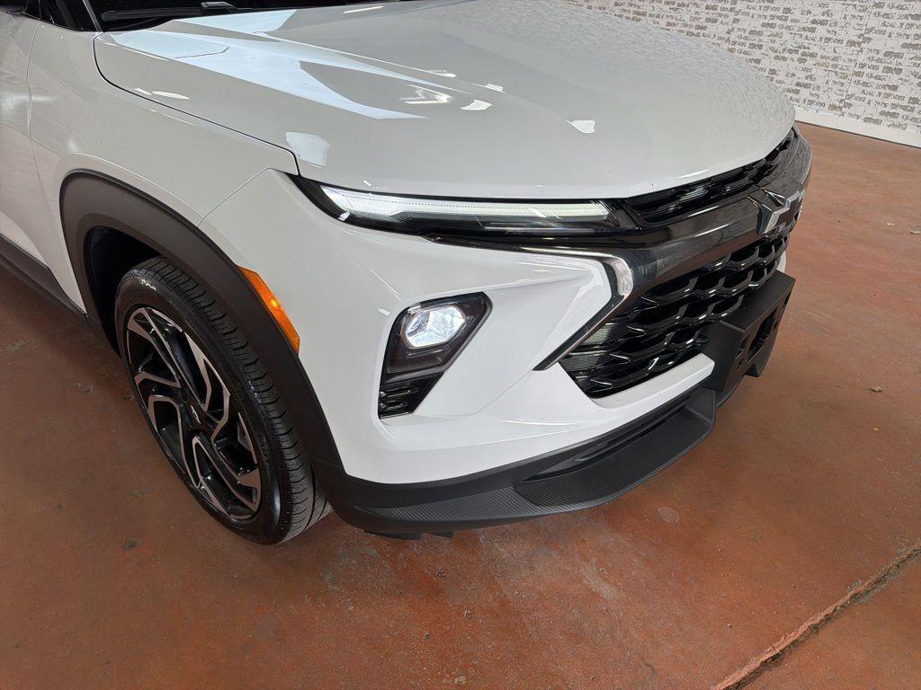 used 2024 Chevrolet TrailBlazer car, priced at $22,991