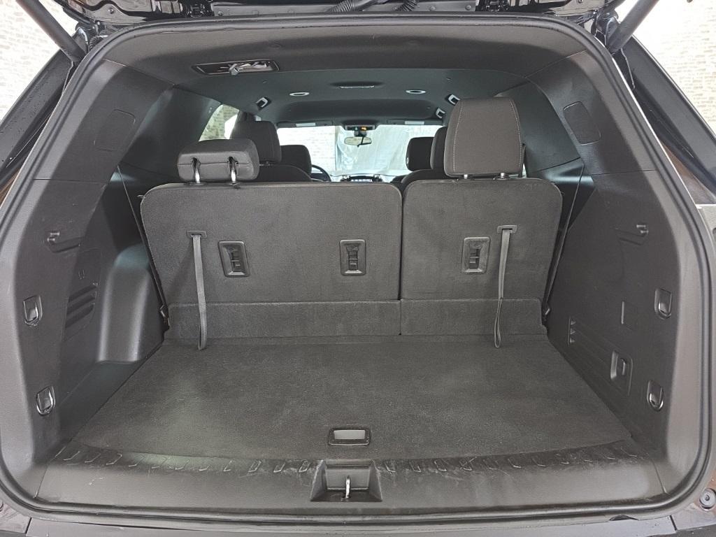 used 2023 Chevrolet Traverse car, priced at $20,549