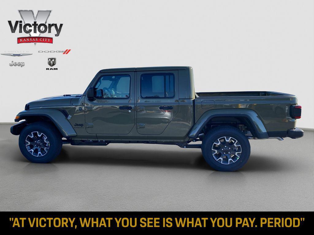 new 2026 Jeep Gladiator car, priced at $51,705