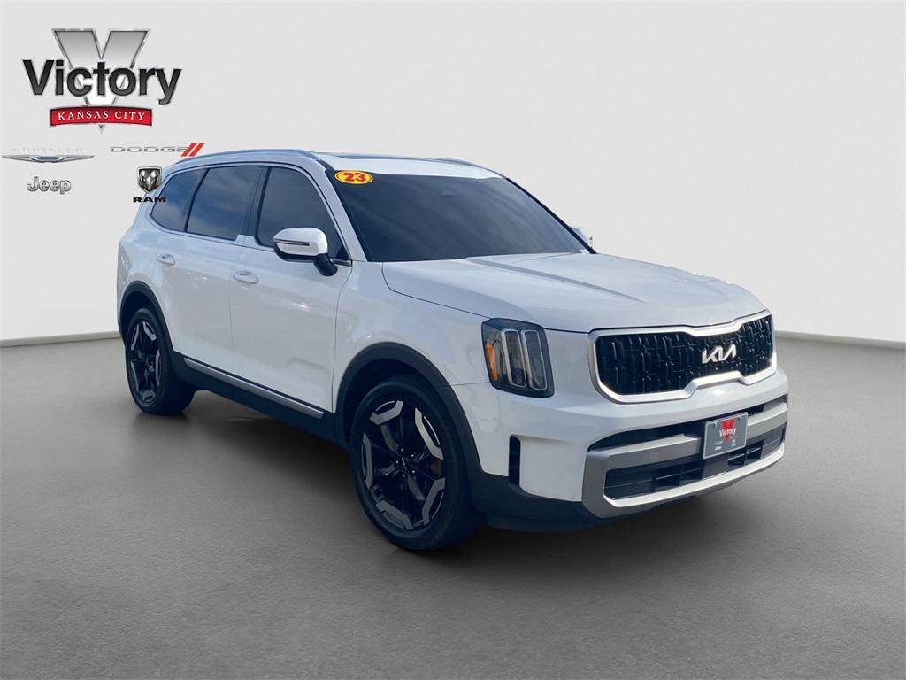 used 2023 Kia Telluride car, priced at $29,827