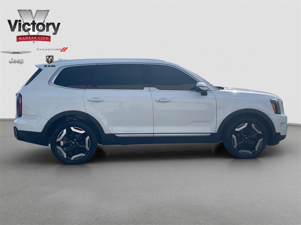 used 2023 Kia Telluride car, priced at $29,827