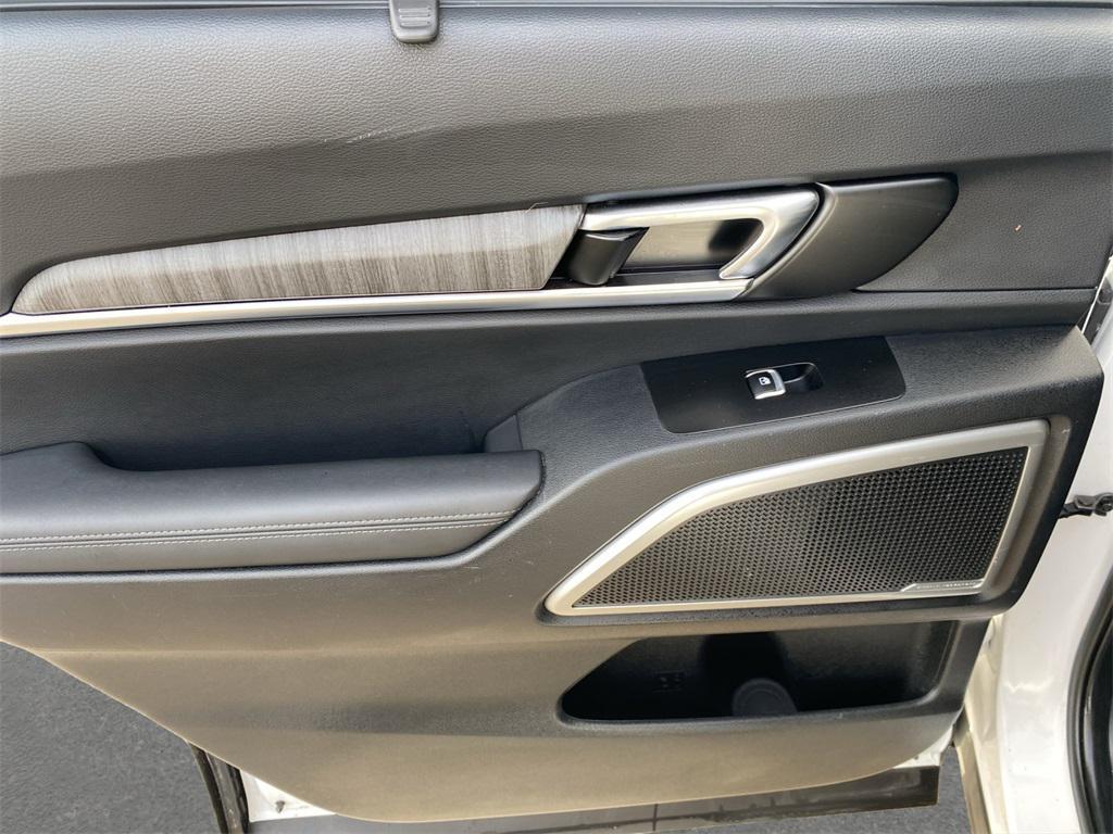 used 2023 Kia Telluride car, priced at $29,827