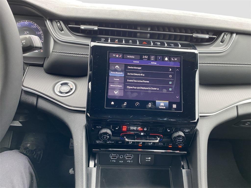 new 2025 Jeep Grand Cherokee L car, priced at $50,275