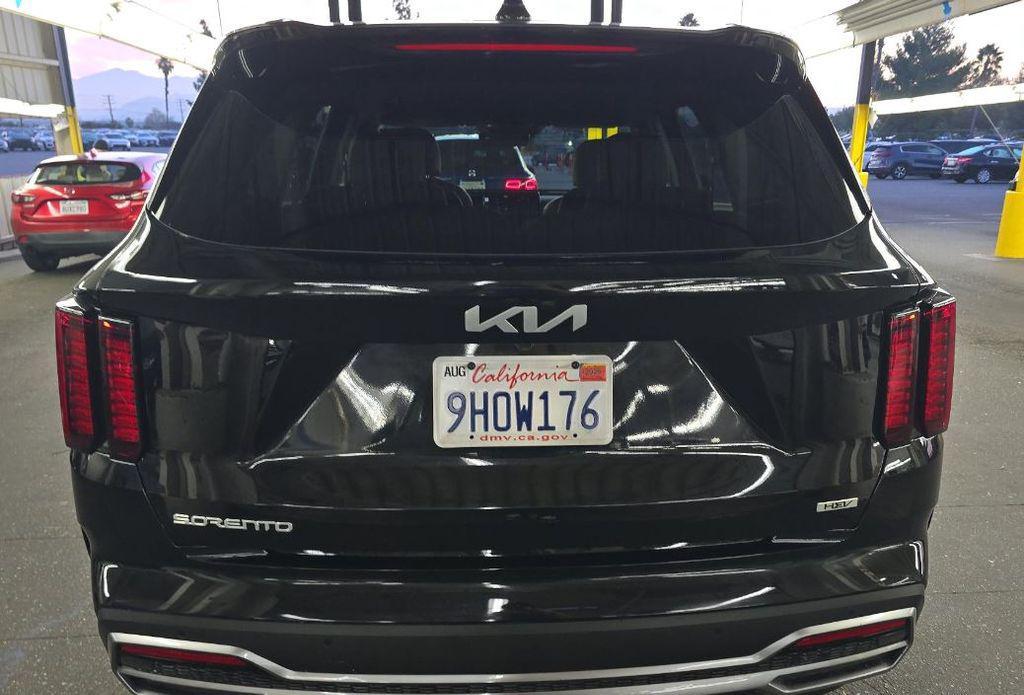 used 2023 Kia Sorento Hybrid car, priced at $28,311