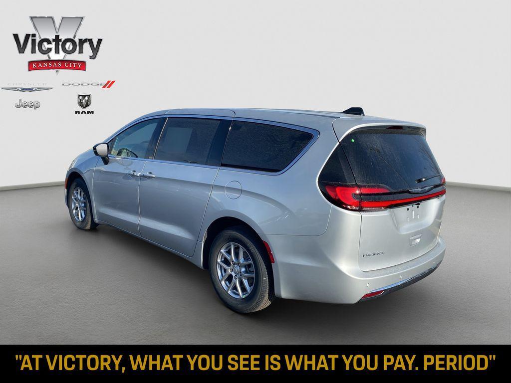 new 2026 Chrysler Pacifica car, priced at $48,155