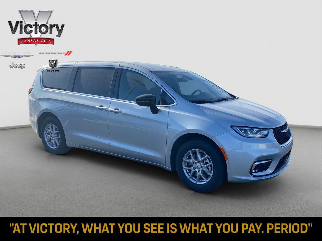 new 2026 Chrysler Pacifica car, priced at $48,155