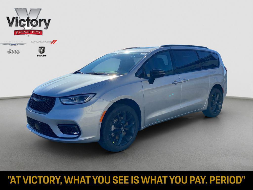 new 2026 Chrysler Pacifica car, priced at $59,650