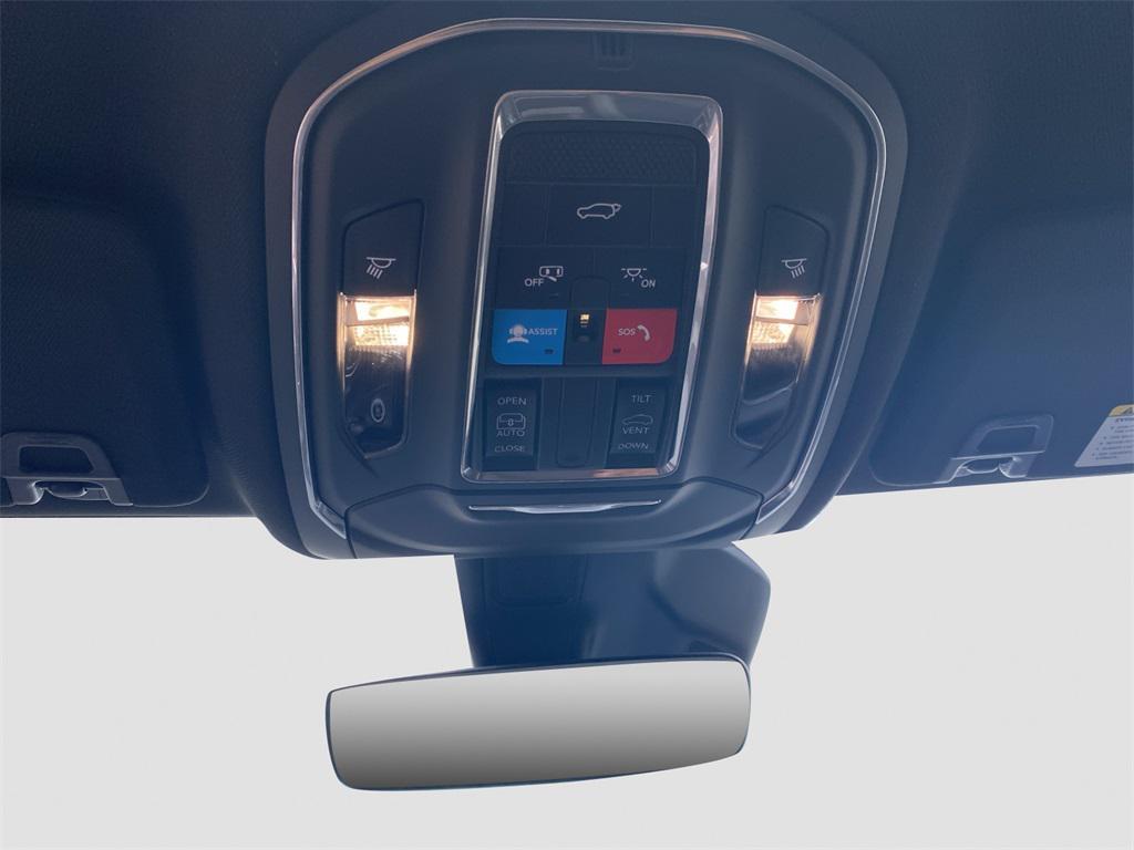 new 2025 Jeep Grand Cherokee L car, priced at $46,915