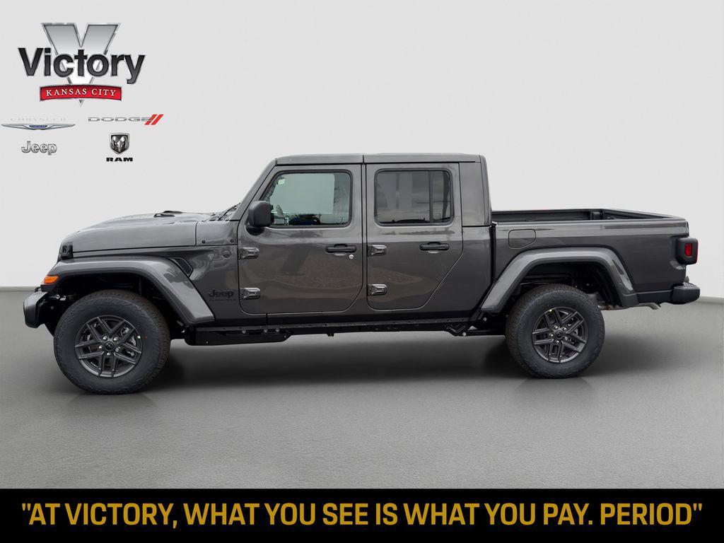 new 2026 Jeep Gladiator car, priced at $51,715