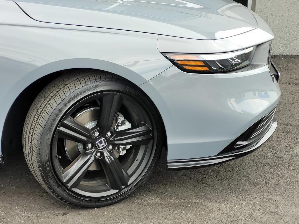 new 2026 Honda Accord Hybrid car, priced at $37,429