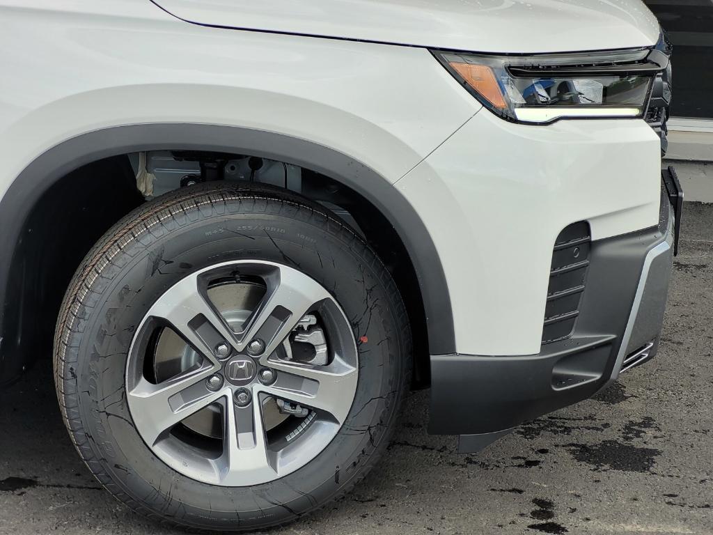 new 2026 Honda Pilot car, priced at $47,977