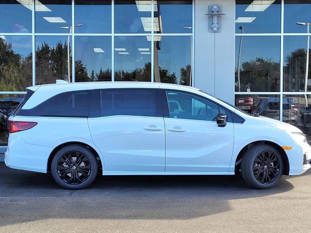 new 2026 Honda Odyssey car, priced at $45,490