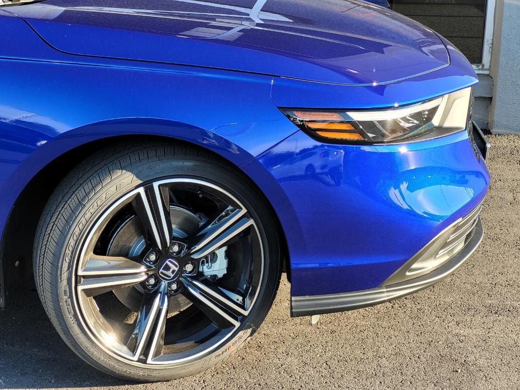 new 2026 Honda Accord Hybrid car, priced at $35,190