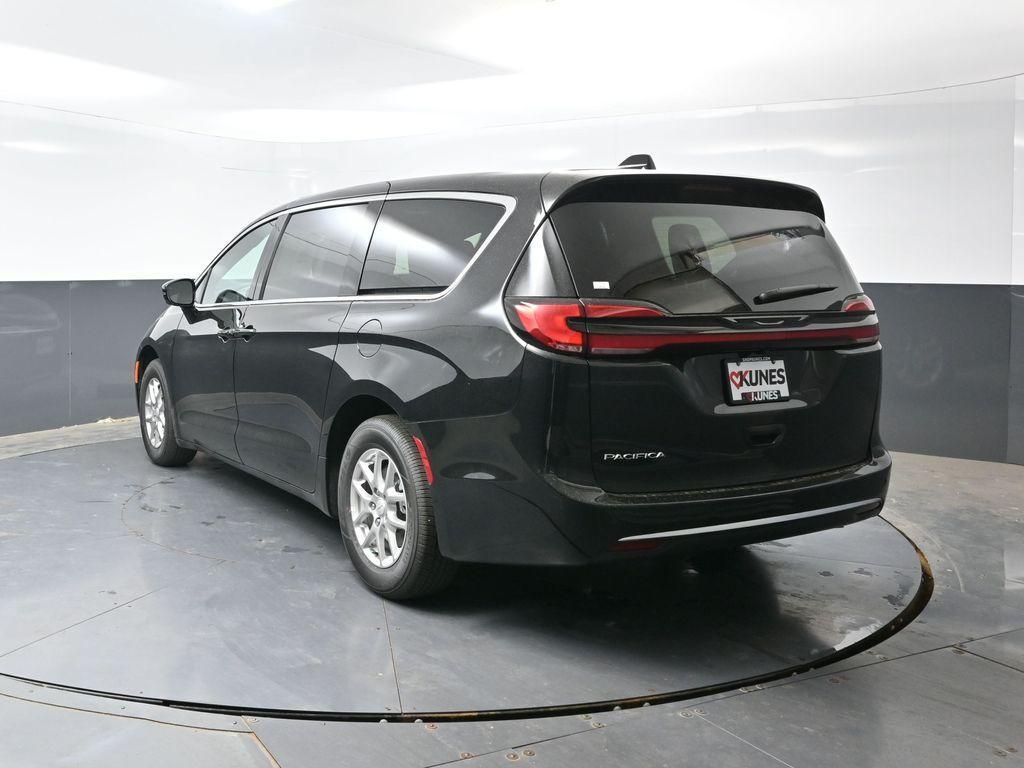 new 2027 Chrysler Pacifica car