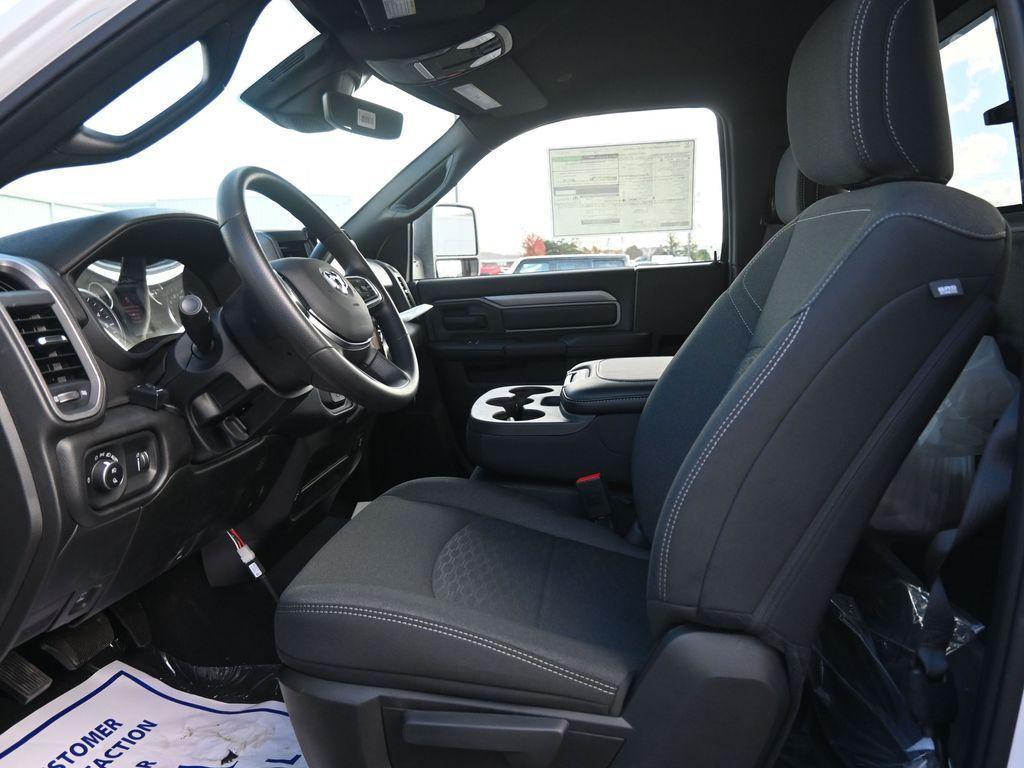 new 2025 Ram 2500 car, priced at $65,733