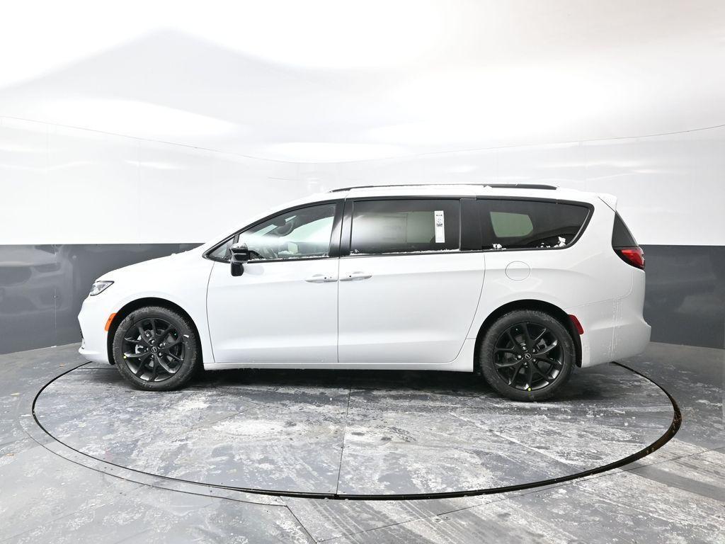 new 2026 Chrysler Pacifica car, priced at $45,007