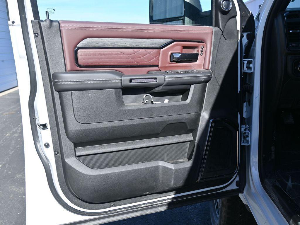 new 2025 Ram 2500 car, priced at $82,383