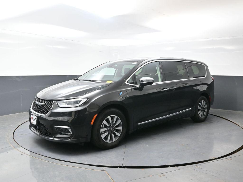 used 2023 Chrysler Pacifica Hybrid car, priced at $26,781