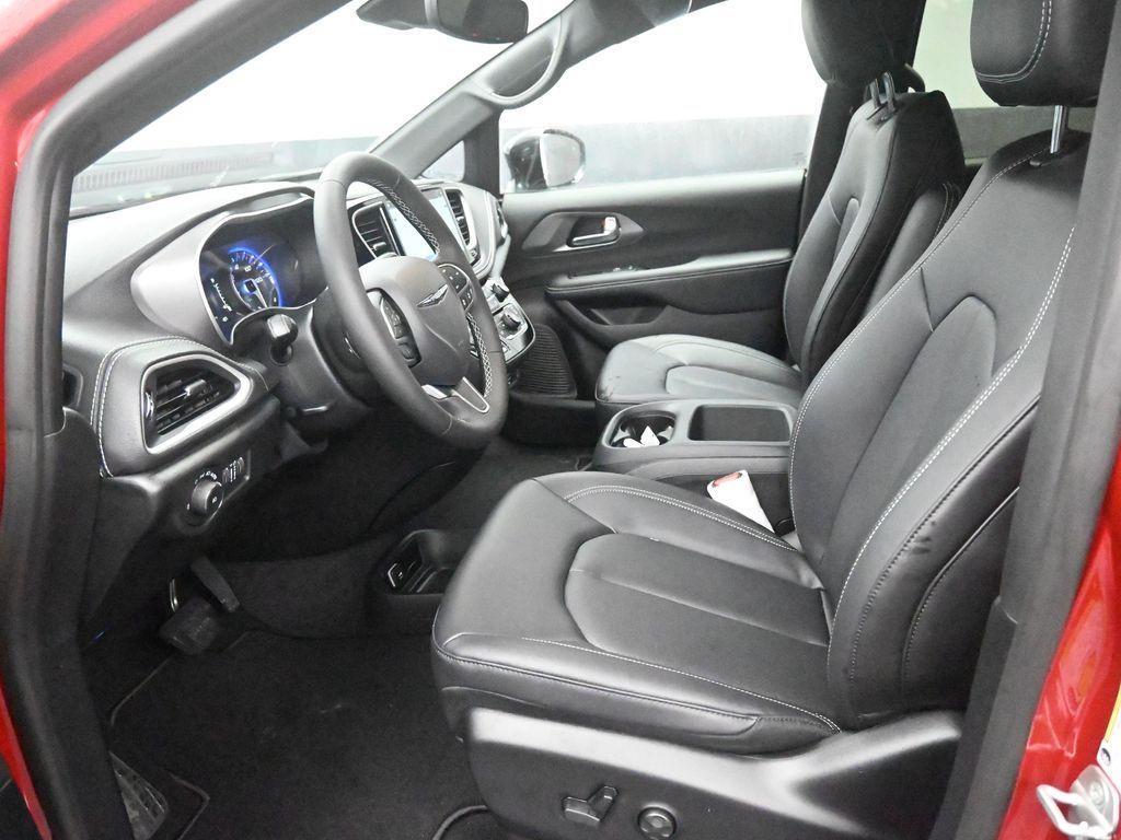 new 2026 Chrysler Pacifica car, priced at $40,630