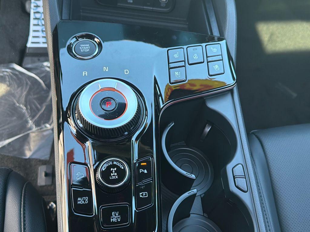 new 2025 Kia Sportage Plug-In Hybrid car, priced at $41,891