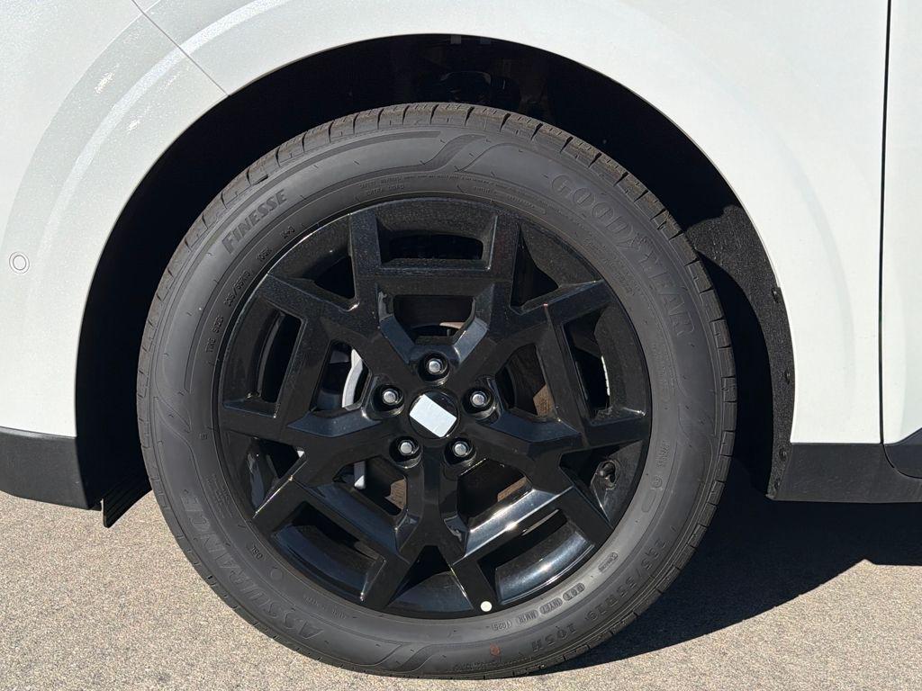 new 2026 Kia Carnival car, priced at $46,279