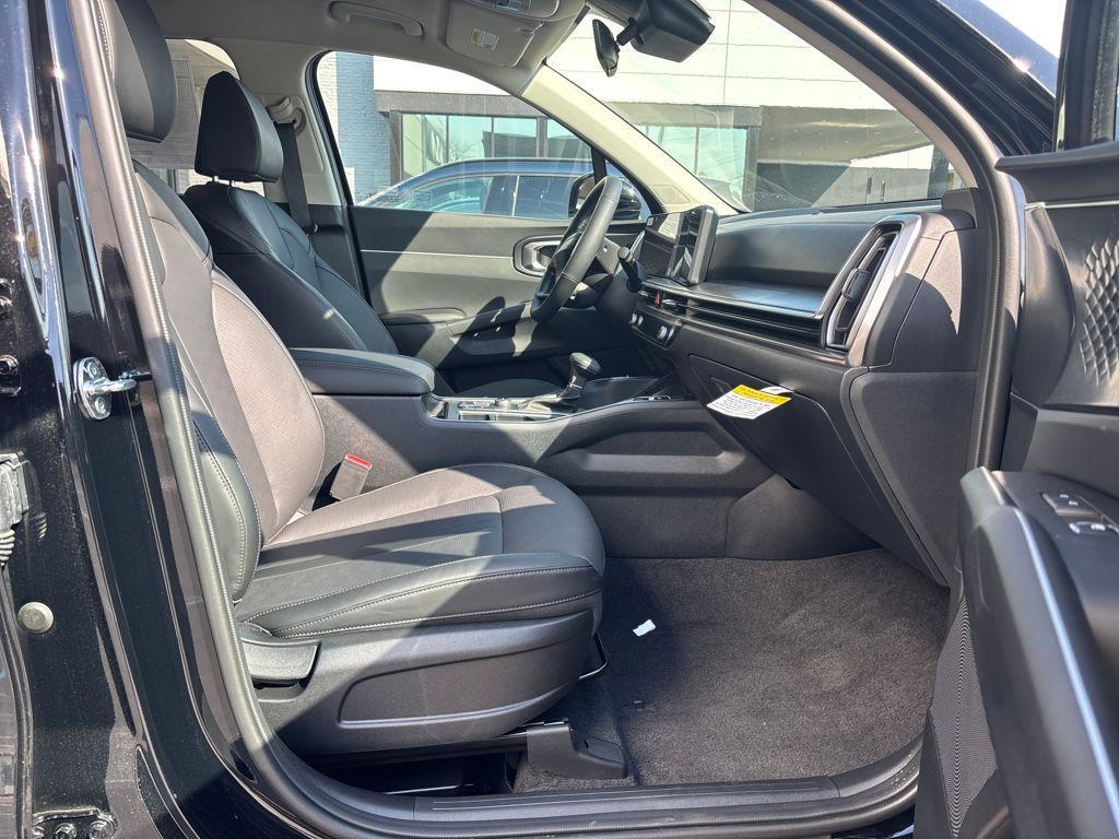 new 2026 Kia Sorento car, priced at $35,662