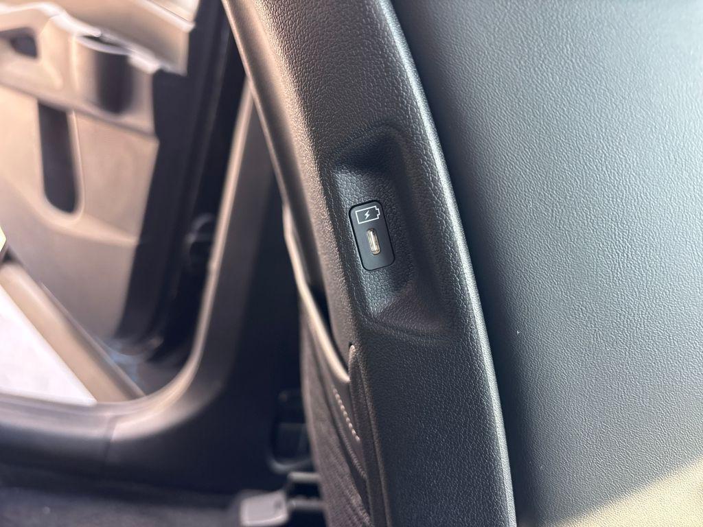 new 2026 Kia Sorento car, priced at $35,662