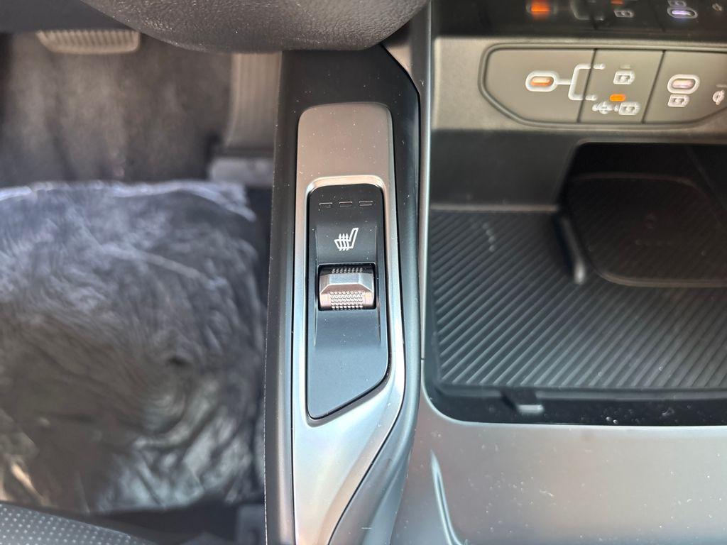 new 2026 Kia Sorento car, priced at $35,662