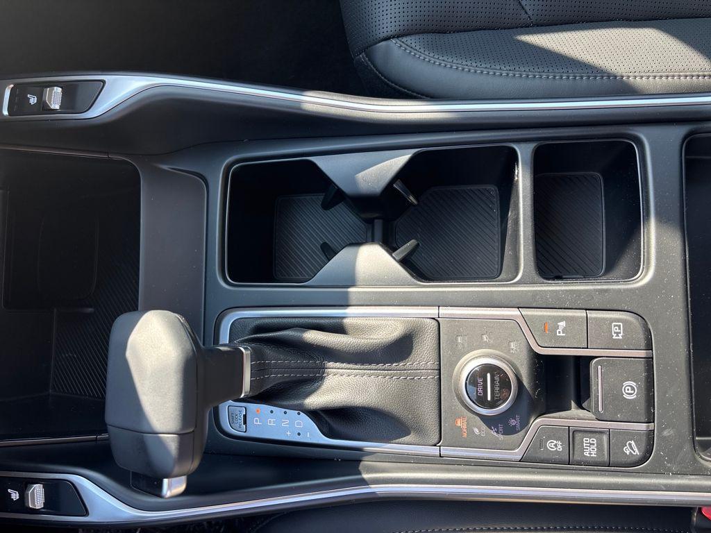 new 2026 Kia Sorento car, priced at $35,662