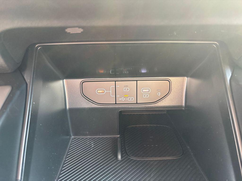 new 2026 Kia Sorento car, priced at $35,662