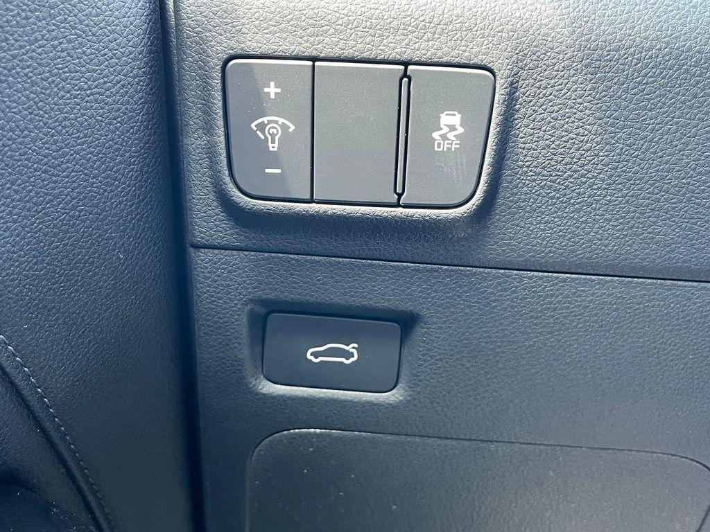 new 2025 Kia K5 car, priced at $35,489