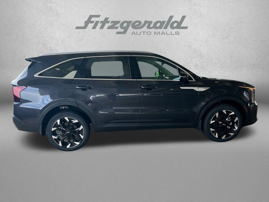 new 2025 Kia Sorento car, priced at $38,858
