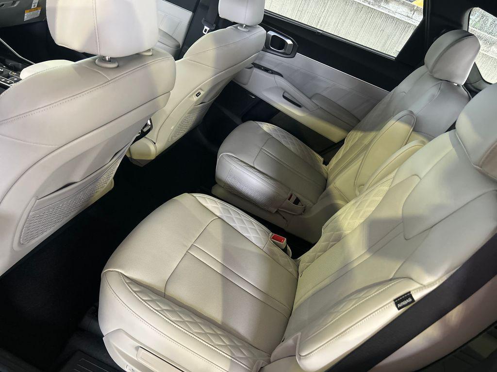 new 2026 Kia Sorento Hybrid car, priced at $46,270