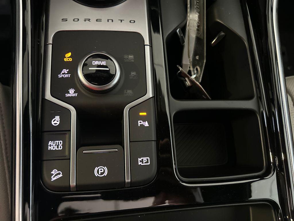 new 2026 Kia Sorento Hybrid car, priced at $46,270