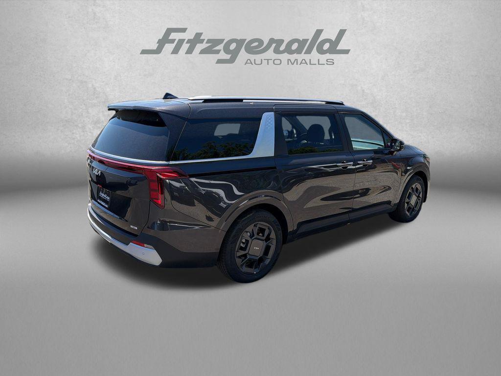 new 2026 Kia Carnival Hybrid car, priced at $45,525