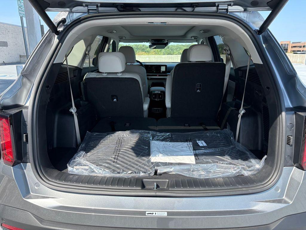 new 2025 Kia Sorento Hybrid car, priced at $39,724