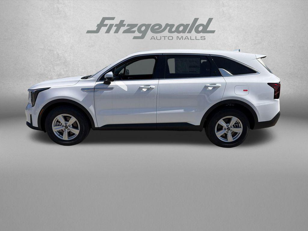 new 2026 Kia Sorento car, priced at $31,305