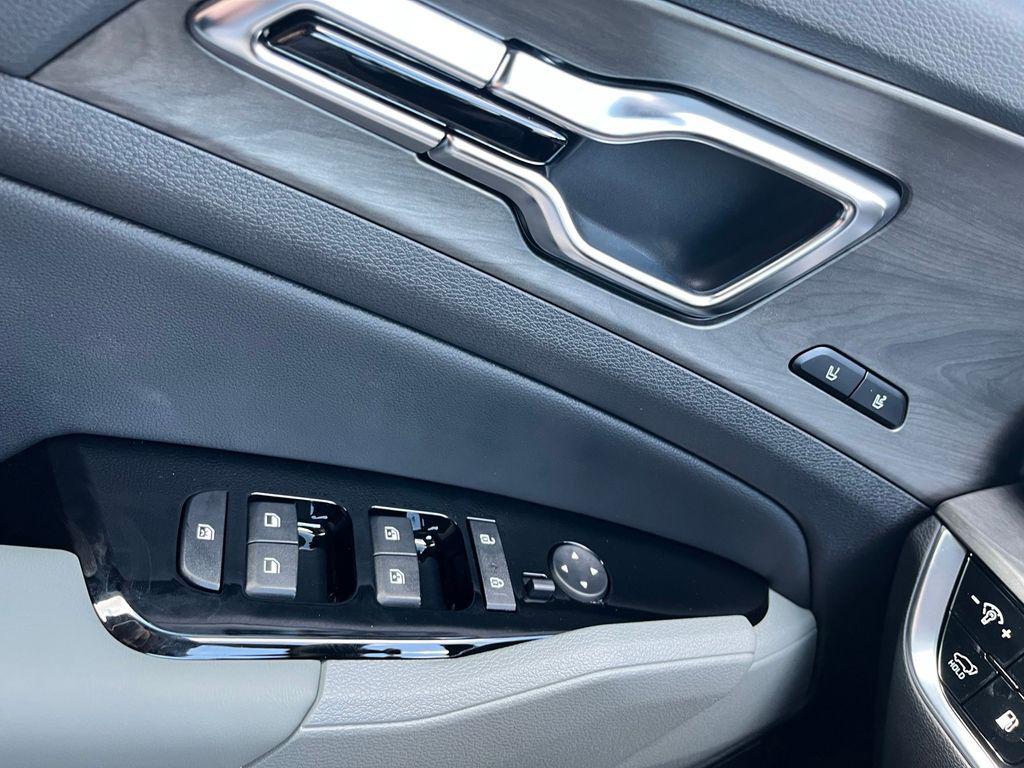 new 2025 Kia Sportage Plug-In Hybrid car, priced at $41,993