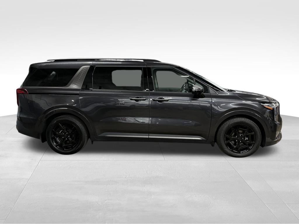 used 2025 Kia Carnival car, priced at $46,988