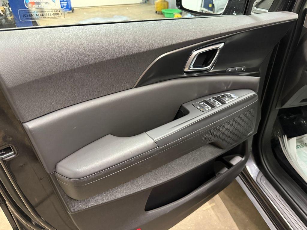 used 2025 Kia Carnival car, priced at $45,988