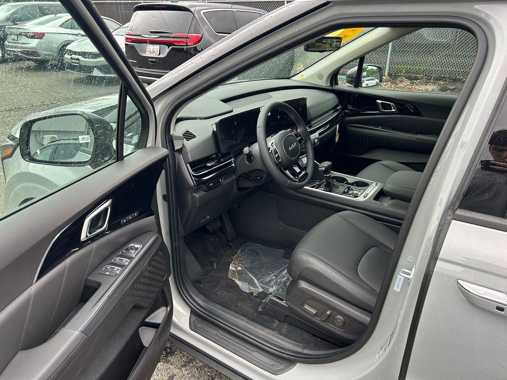 new 2026 Kia Carnival car, priced at $49,907