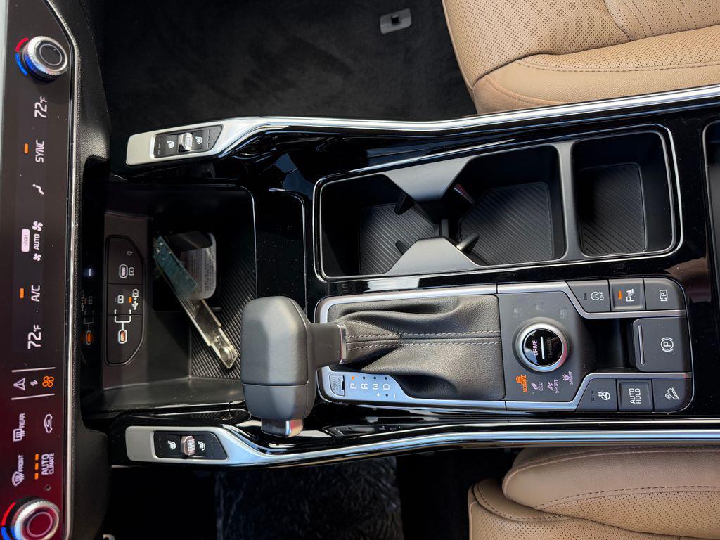 new 2026 Kia Sorento car, priced at $45,372
